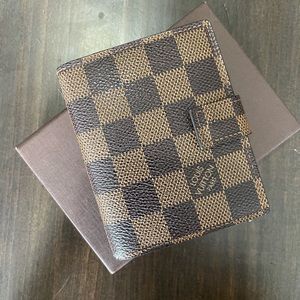 Authentic LV Damier w/ 1 add book n 1 agenda used
